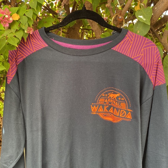 Wakanda Marvel Long Sleeve Shirt - Picture 3 of 11